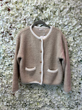 Laden Sie das Bild in den Galerie-Viewer, Strickjacke Adelaide
