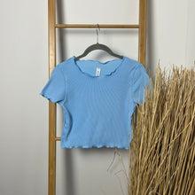 Laden Sie das Bild in den Galerie-Viewer, Cropped Basic Shirt Melvi
